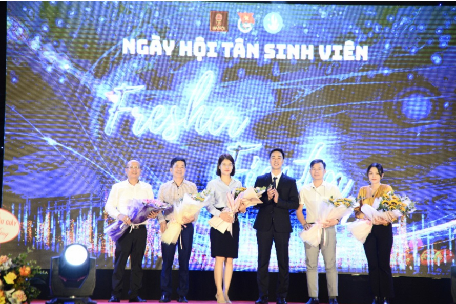 Đêm Đại nhạc hội sinh viên Fresher Fiesta 2022